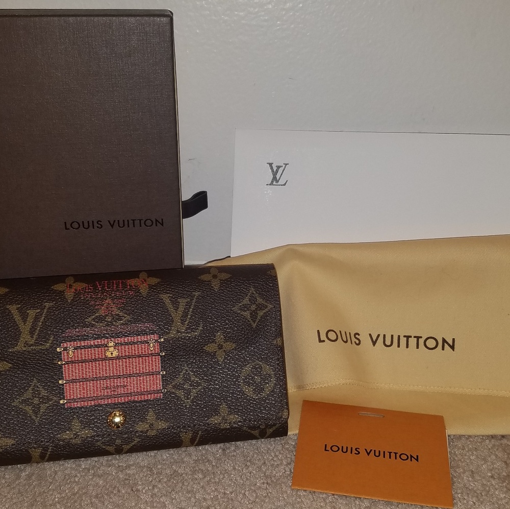 Authentic louis vuitton wallet "trunks"